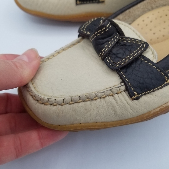 L.L. Bean Pebbled Leather Tan Bow Loafers size 7.5 - Picture 14 of 15